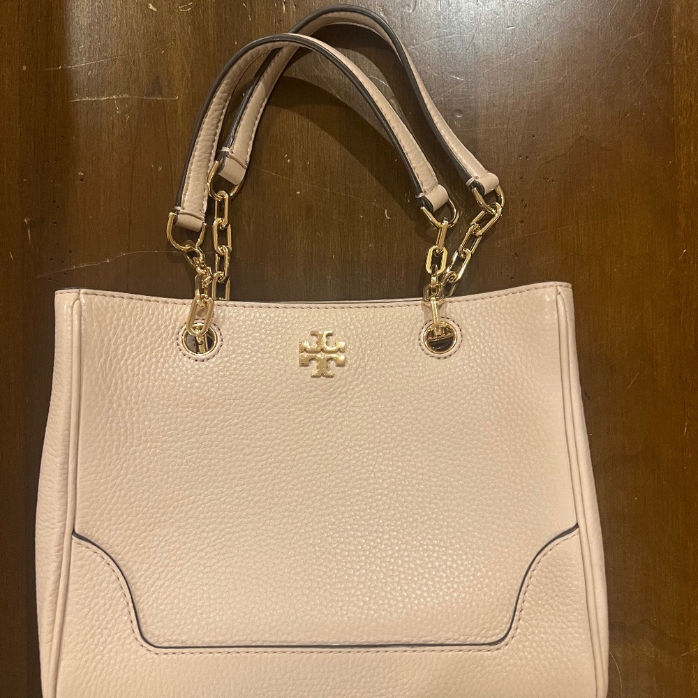 Tory Burch pebbled leather purse